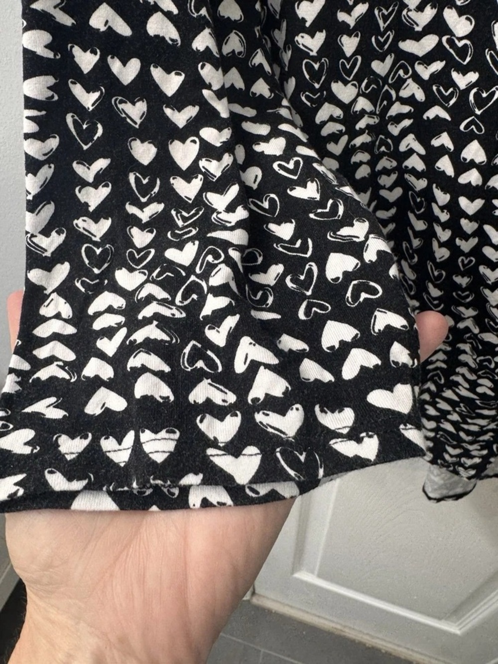 Philosophy Black and White Heart-Pattern Tunic Top - Picture 3 of 11